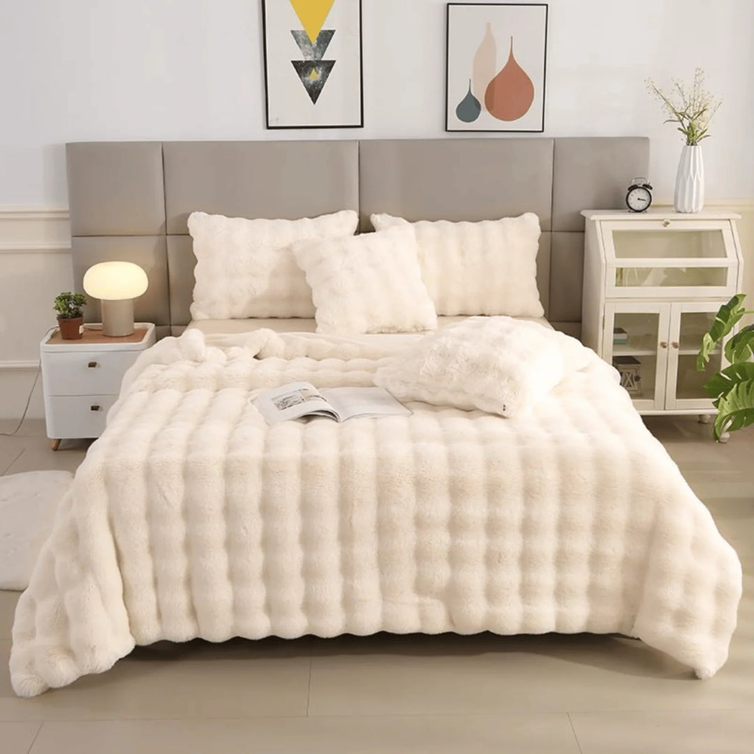 White 100% Faux Rabbit Fur soft Throw Blanket 200 by 230 cm - DLB Furniture