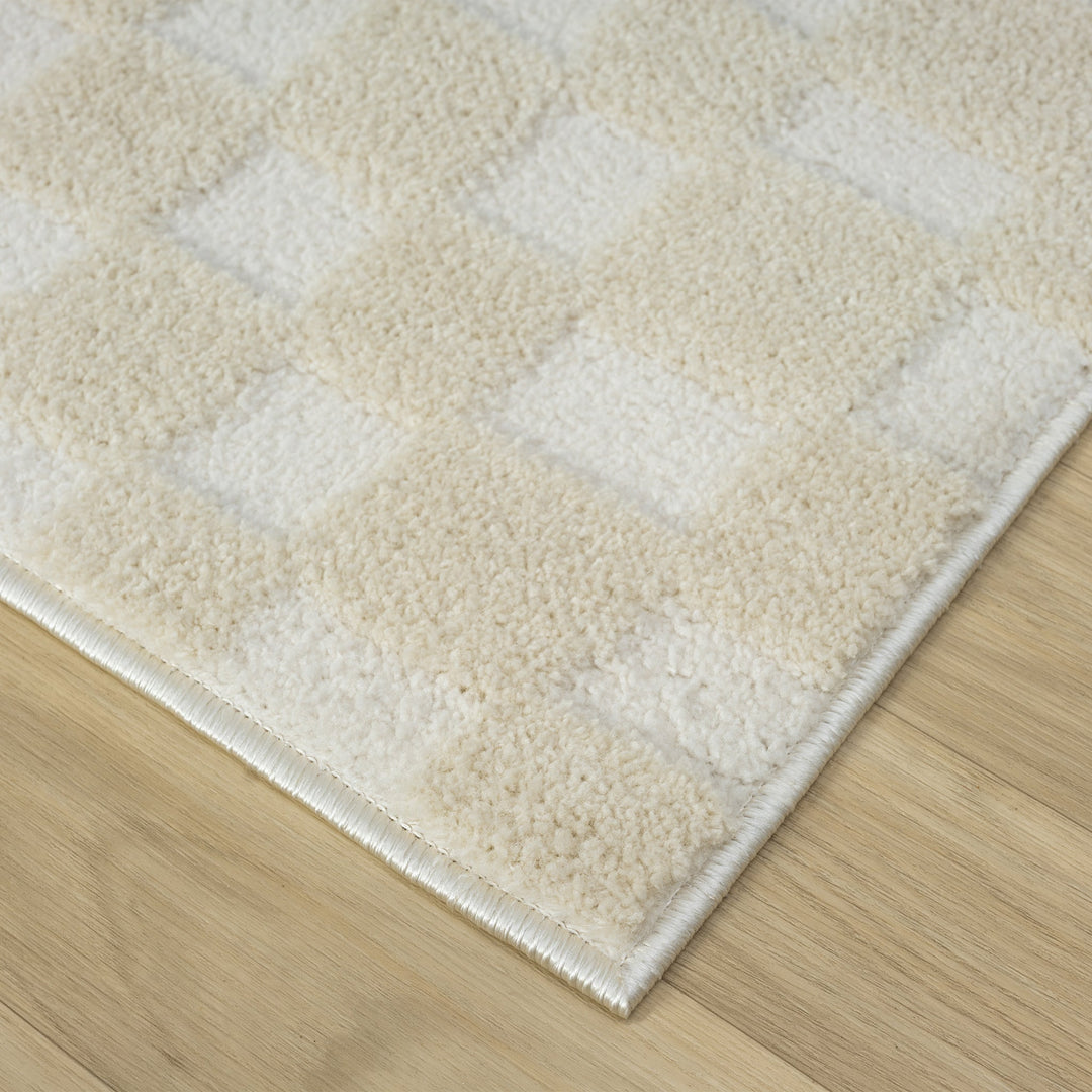 Admire 665 Linen Runner