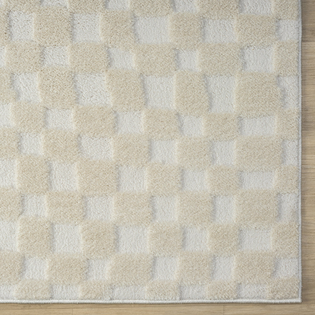 Admire 665 Linen Runner