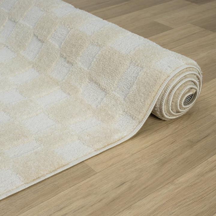 Admire 665 Linen Runner