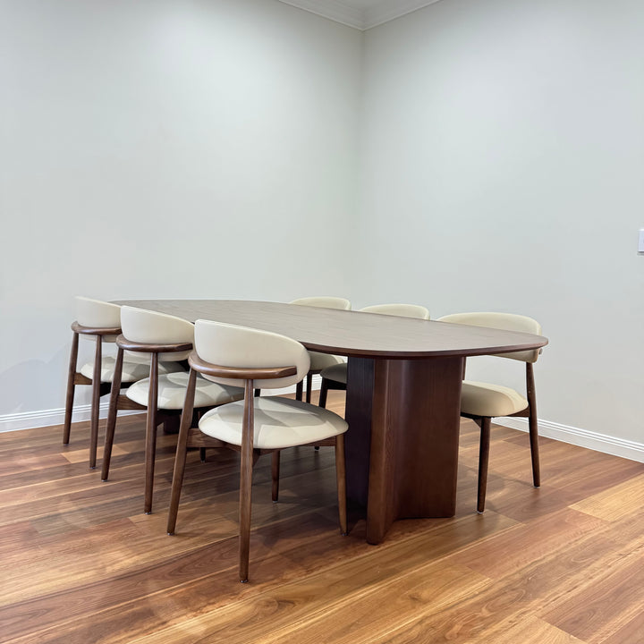Aurelia Luxurious Dining Table Traventine Sintered Stone Top