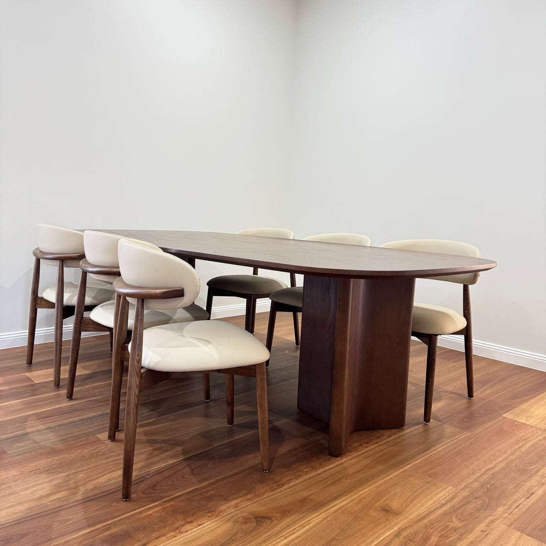 Aurelia Luxurious Dining Table Traventine Sintered Stone Top