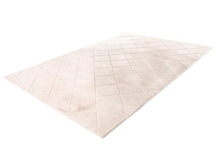 Impulse 600 Ivory Very Soft Fluffy Diamond Rug - DLB Furniture