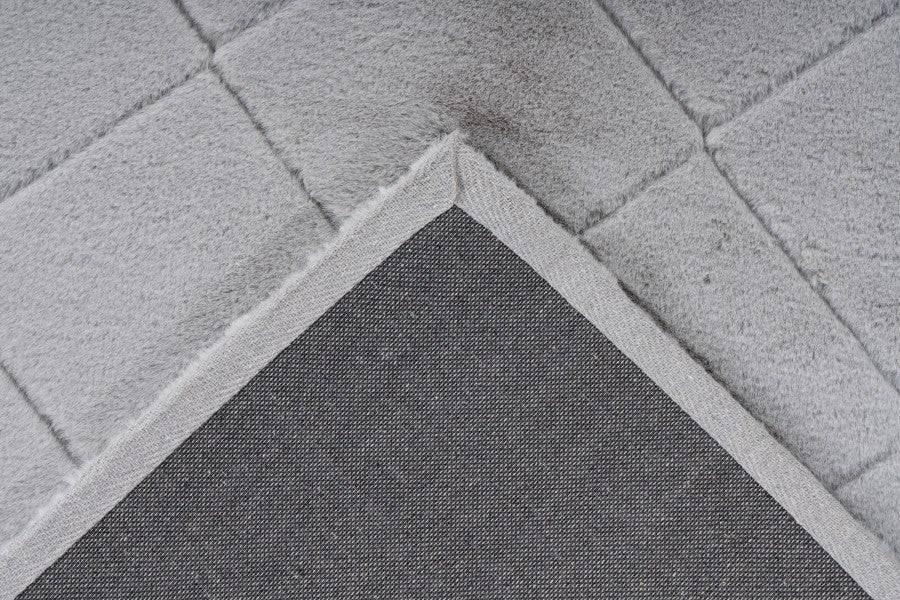Impulse 600 Silver Very Soft Fluffy Diamond Rug - DLB Furniture