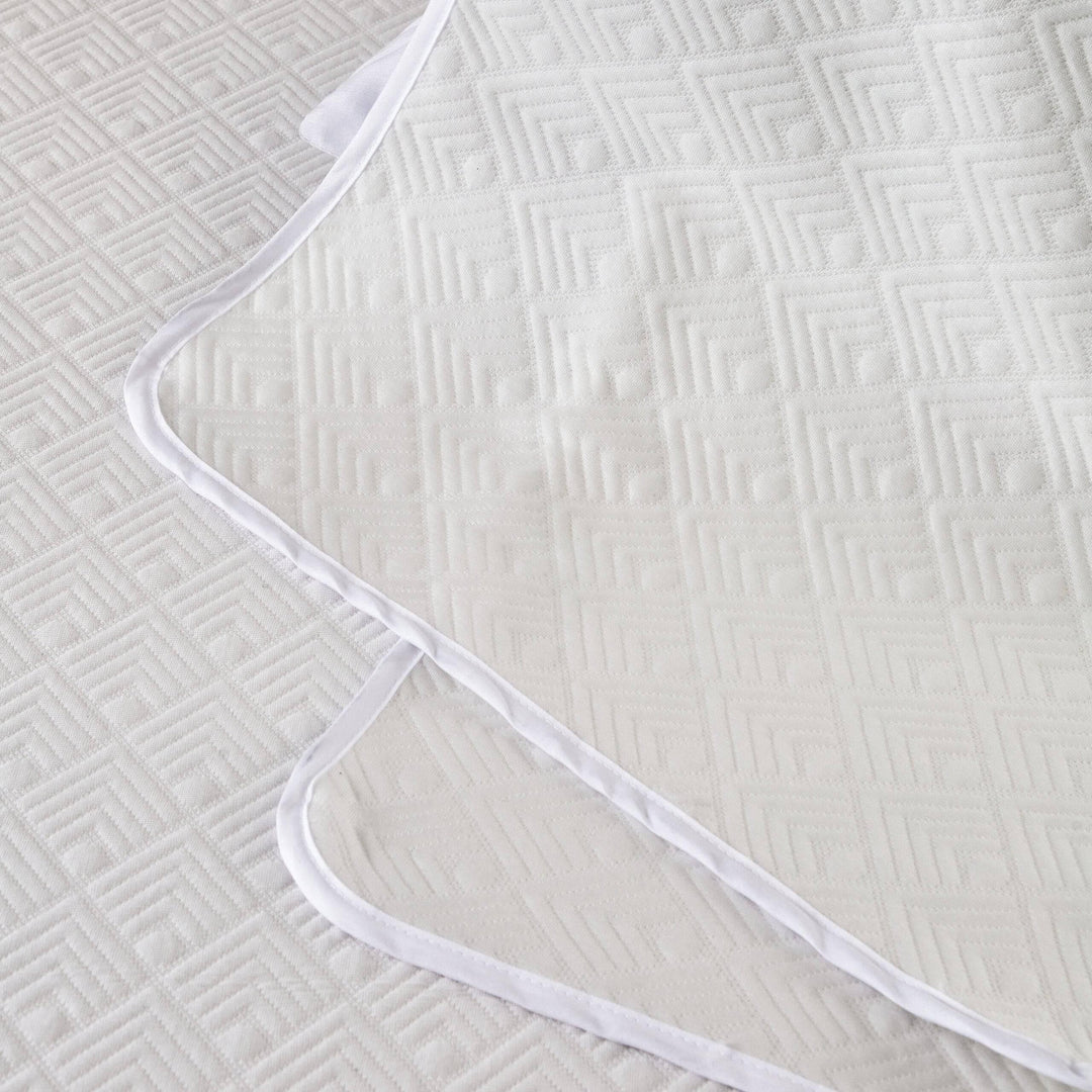 King Waterproof Mattress Protector in White Tencel Fabric - DLB Furniture